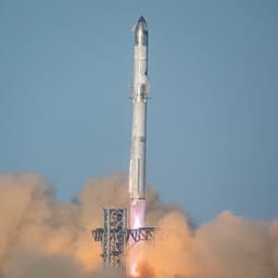 Will Elon Musk change his X profile picture by August 31?