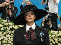 Rihanna Baby: Boy or Girl?