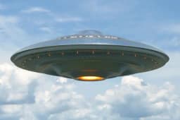 Trump declassifies new UFO files by May 31?