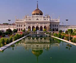 Will the highest temperature in Lucknow be 43°C on May 18?