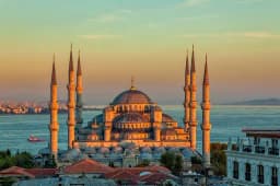 Will the highest temperature in Istanbul be 24°C on May 11?