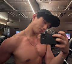 Will Cluely CEO Roy Lee get a girlfriend by August 31?