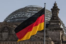 Government coalition formed within 100 days of German election?