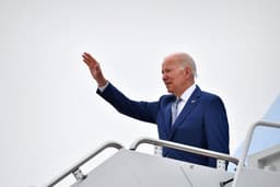 Trump vs. Biden: Staircase Olympics
