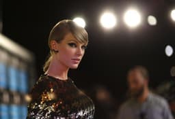 Will Taylor Swift say "Spotify" during Tonight Show on October 6?