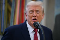 Will Trump say "Crypto " or "Bitcoin" during the announcement on December 19?