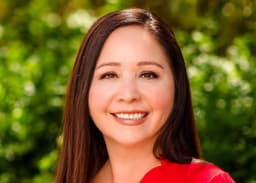 Will Adelita Grijalva win AZ-07 by between 30% and 35%?