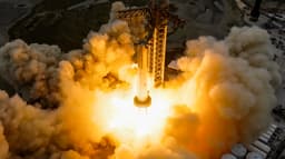 Will two SpaceX Starship launches successfully reach outer space in 2024?