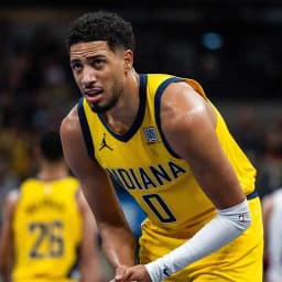 Pacers win and Haliburton scores 21+ points?