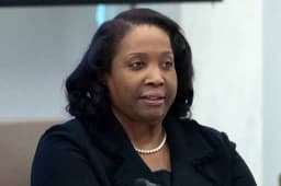 Will Trump make no announcement by December 31 to replace Lisa Cook?