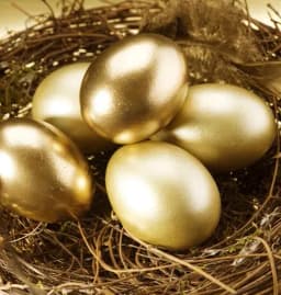 Will egg prices be less than $4.75 in April?