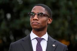 Will Justin Bibb win the 2025 Cleveland mayoral election?