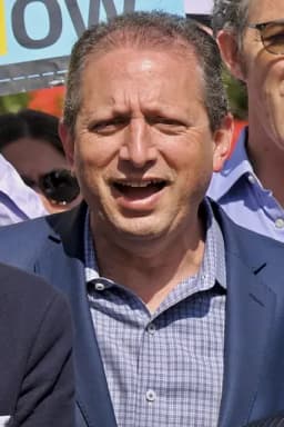 Will Brad Lander’s vote share be greater than 15% in the first round of the NYC Democratic mayoral primary?