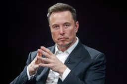 Will Elon say "Million" or "Billion" or "Trillion" 5+ times during Saudi-US investment forum on May 13?