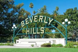 Will Palisades wildfire spread to Beverly Hills by Sunday?