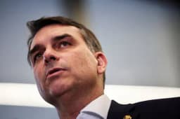 Flávio Bolsonaro charged or arrested by September 30?