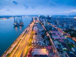 Will the highest temperature in Lagos be 31°C on April 16?